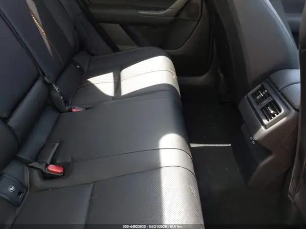 7MMVABEM3SN310112 2025 MAZDA CX-50 - Image 8