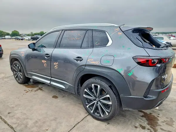 7MMVABEM3SN360735 2025 MAZDA CX-50 - Image 2