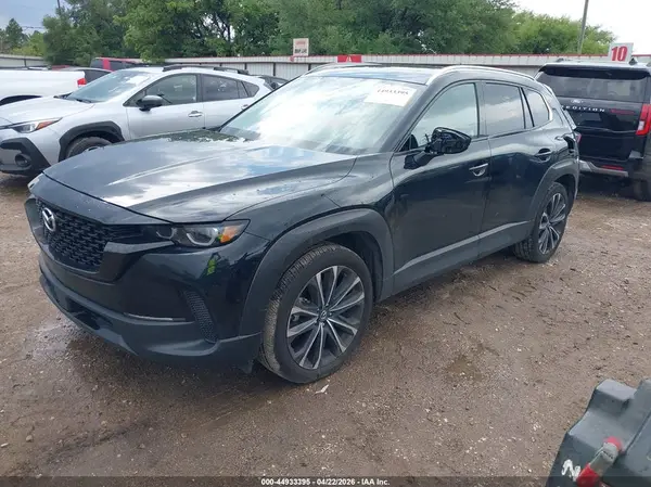 7MMVABEM3SN376725 2025 MAZDA CX-50 - Image 2