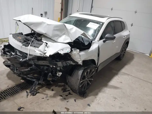 7MMVABEM4PN109133 2023 MAZDA CX-50 - Image 2