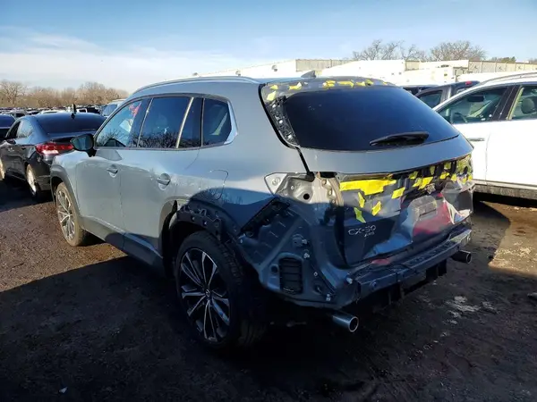 7MMVABEM4PN112033 2023 MAZDA CX-50 - Image 2
