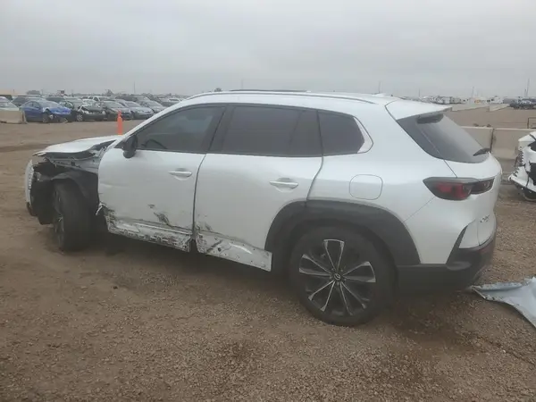 7MMVABEM4PN129351 2023 MAZDA CX-50 - Image 2