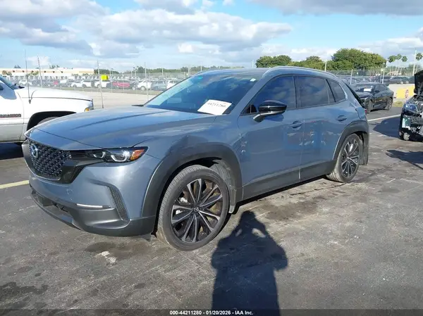 7MMVABEM4RN243269 2024 MAZDA CX-50 - Image 2