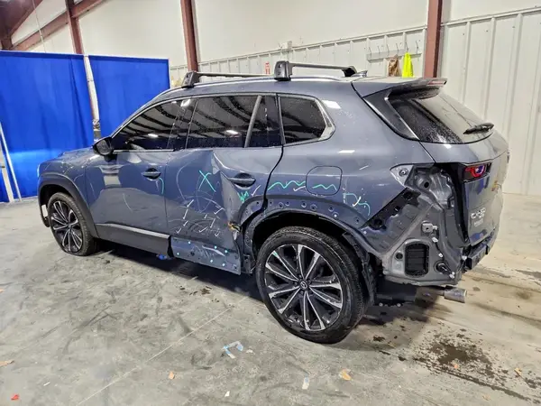 7MMVABEM4SN308496 2025 MAZDA CX-50 - Image 2