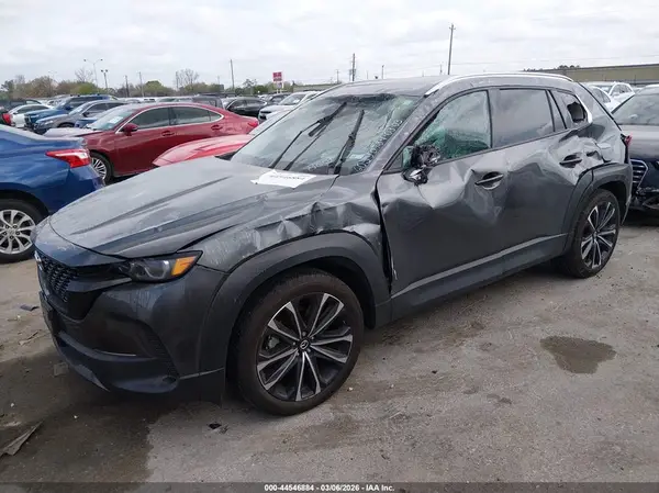 7MMVABEM4SN348609 2025 MAZDA CX-50 - Image 2
