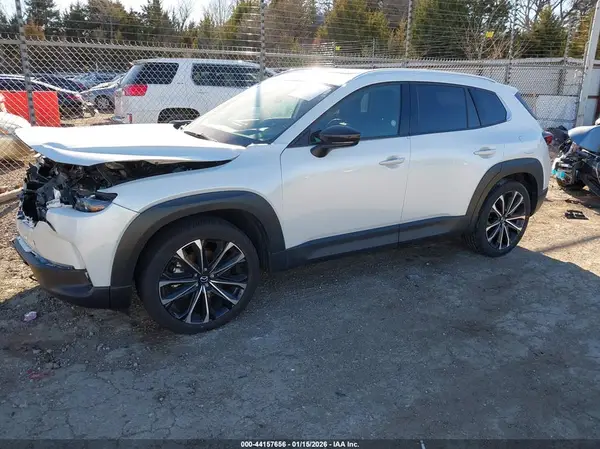 7MMVABEM4SN373042 2025 MAZDA CX-50 - Image 2