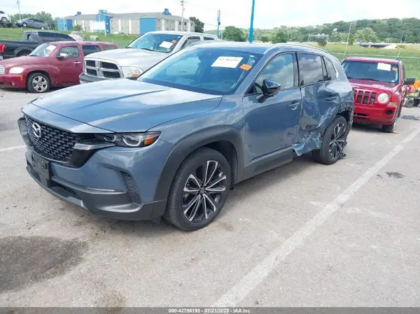 7MMVABEM5PN111411 2023 MAZDA CX-50 - Image 2