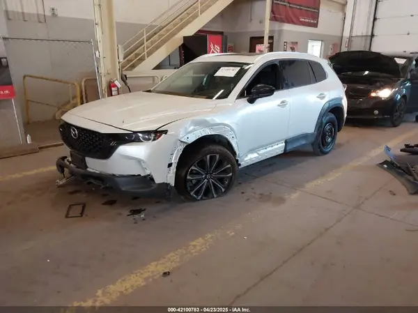 7MMVABEM5PN137829 2023 MAZDA CX-50 - Image 2