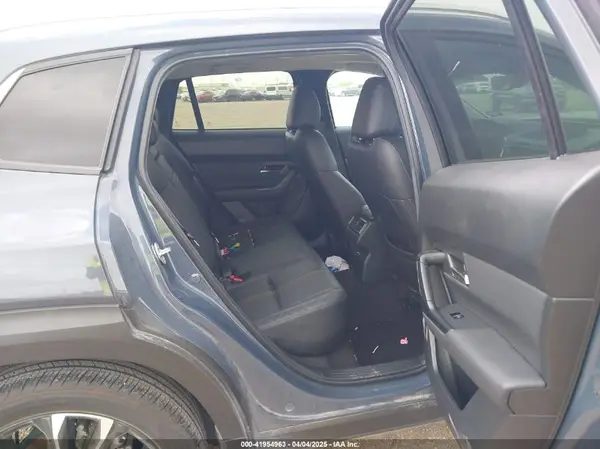 7MMVABEM5RN192140 2024 MAZDA CX-50 - Image 8