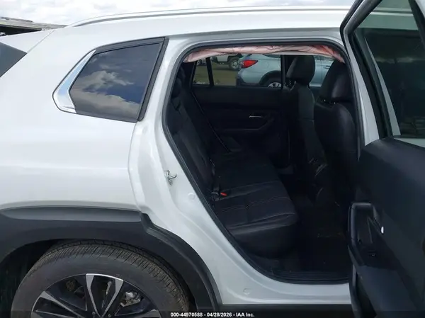 7MMVABEM5SN337943 2025 MAZDA CX-50 - Image 8