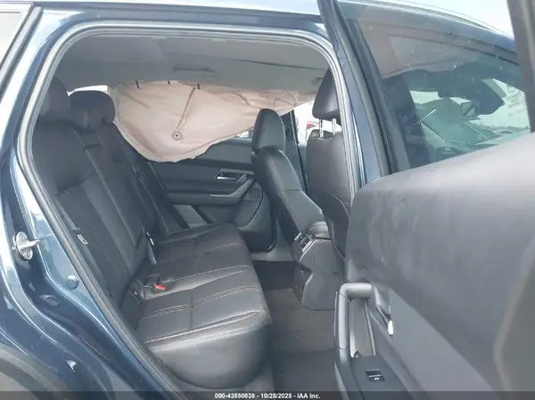 7MMVABEM5SN354418 2025 MAZDA CX-50 - Image 8