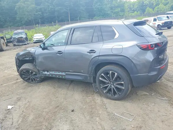 7MMVABEM5SN369940 2025 MAZDA CX-50 - Image 2