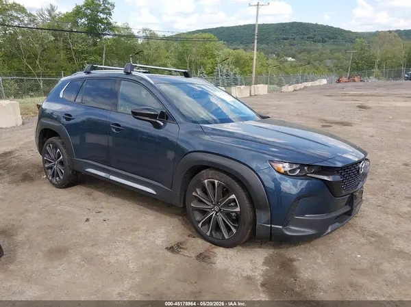7MMVABEM5SN385717 2025 MAZDA CX-50 - Image 1