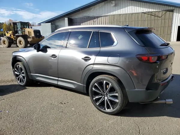 7MMVABEM6PN108775 2023 MAZDA CX-50 - Image 2