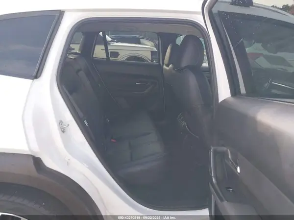 7MMVABEM6RN159485 2024 MAZDA CX-50 - Image 8