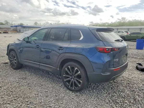 7MMVABEM6SN305955 2025 MAZDA CX-50 - Image 2