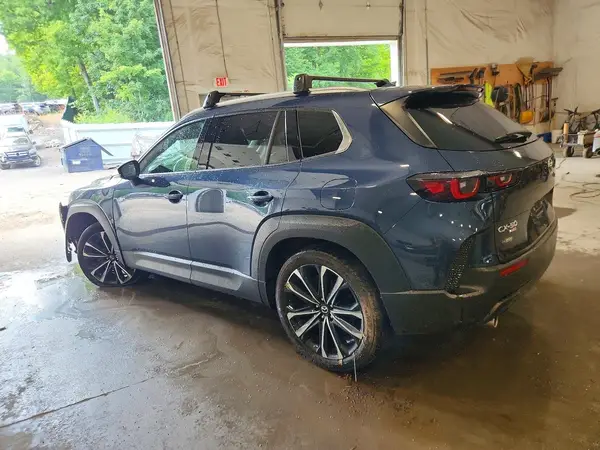7MMVABEM7SN330122 2025 MAZDA CX-50 - Image 2