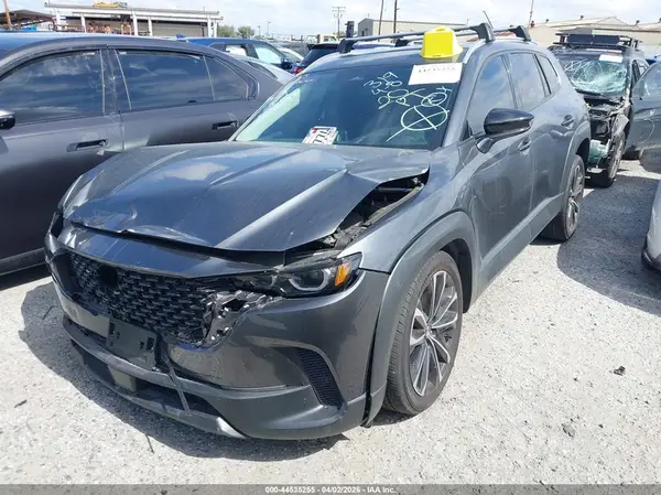 7MMVABEM7SN349463 2025 MAZDA CX-50 - Image 2