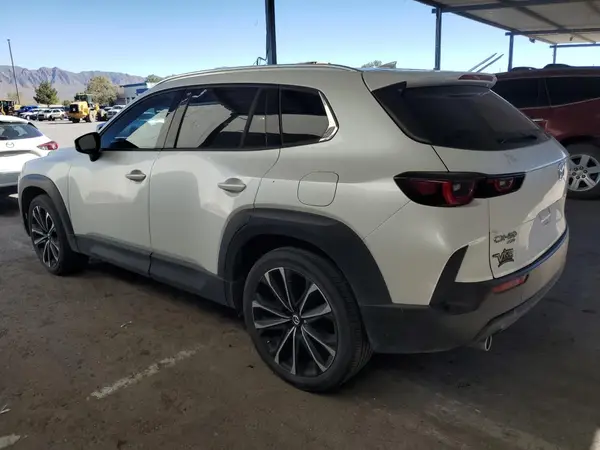7MMVABEM8PN104372 2023 MAZDA CX-50 - Image 2