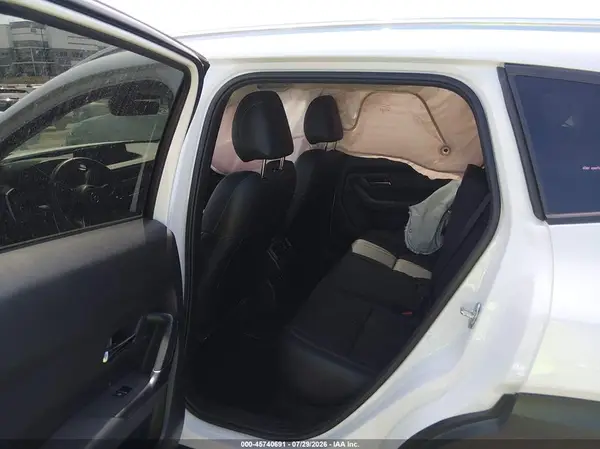 7MMVABEM8PN137310 2023 MAZDA CX-50 - Image 8