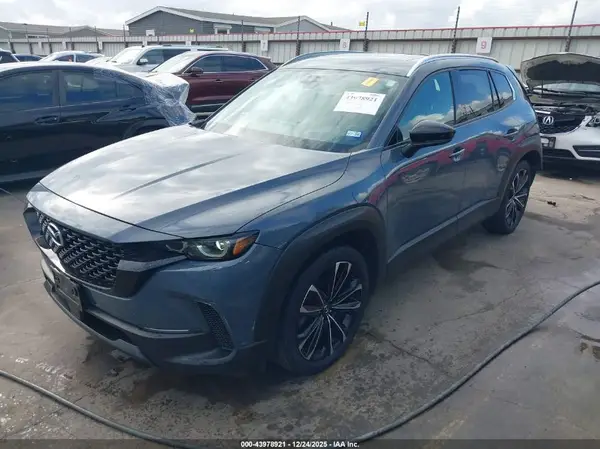 7MMVABEM8PN148940 2023 MAZDA CX-50 - Image 2