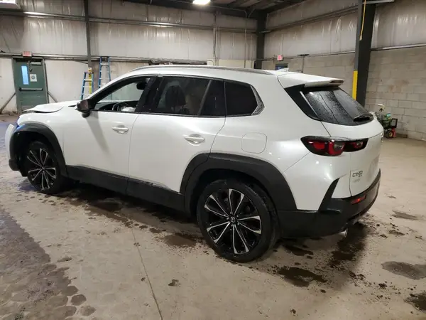 7MMVABEM8RN191354 2024 MAZDA CX-50 - Image 2