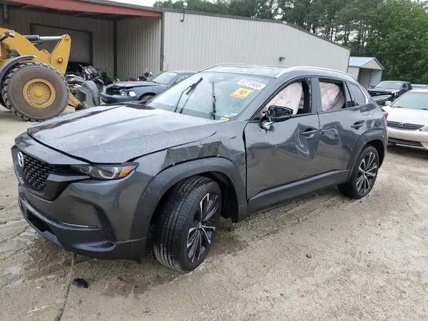7MMVABEM8SN333689 2025 MAZDA CX-50 - Image 1