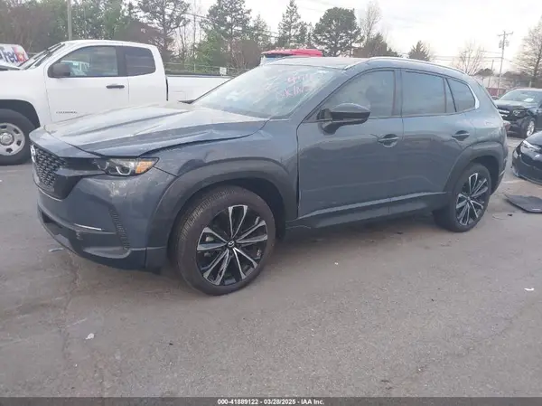 7MMVABEM8SN334440 2025 MAZDA CX-50 - Image 2