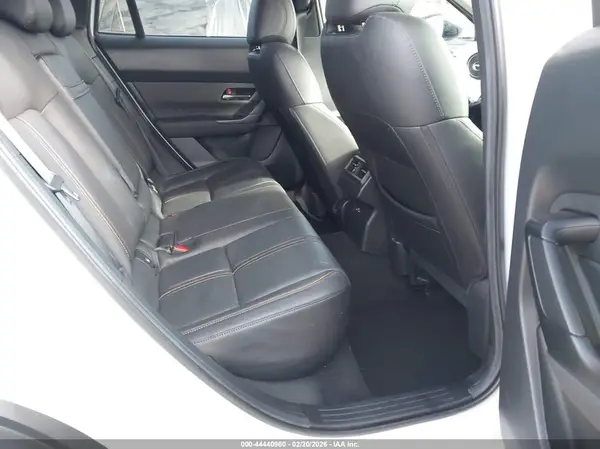 7MMVABEM8SN360472 2025 MAZDA CX-50 - Image 8