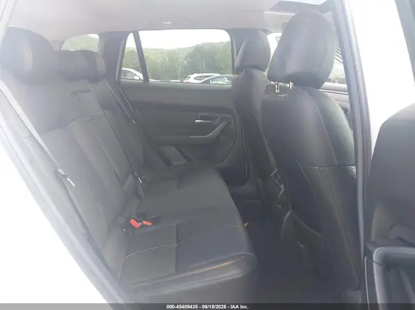7MMVABEM8SN367972 2025 MAZDA CX-50 - Image 8