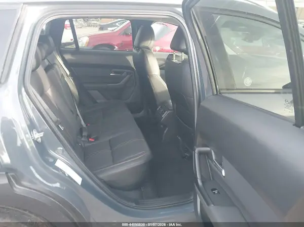 7MMVABEM8SN377062 2025 MAZDA CX-50 - Image 8