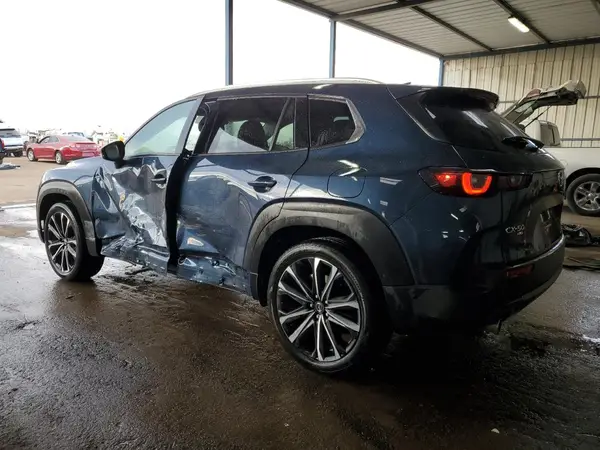 7MMVABEM8SN380768 2025 MAZDA CX-50 - Image 2