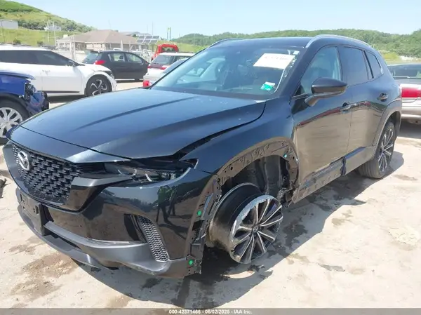 7MMVABEM9PN116501 2023 MAZDA CX-50 - Image 2