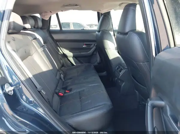 7MMVABEM9PN135615 2023 MAZDA CX-50 - Image 8