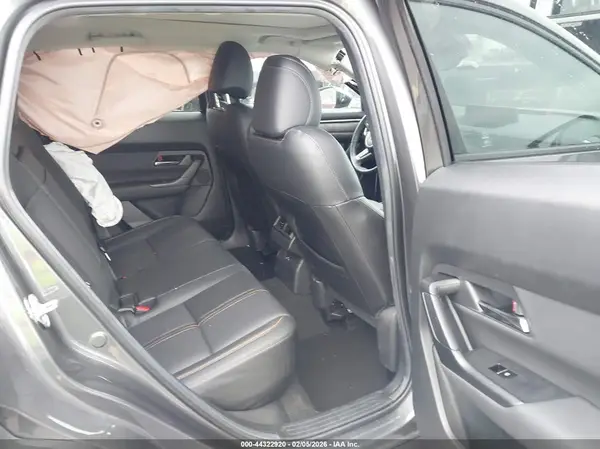 7MMVABEM9SN335712 2025 MAZDA CX-50 - Image 8