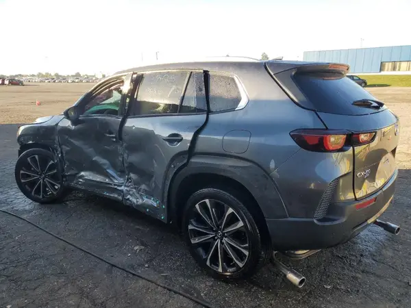 7MMVABEM9SN375319 2025 MAZDA CX-50 - Image 2