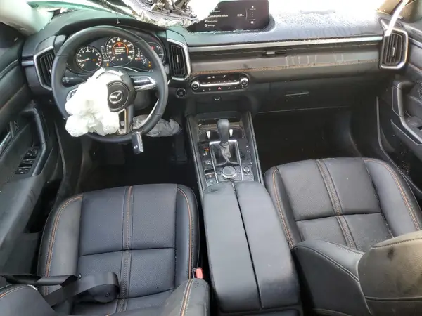 7MMVABEM9SN375319 2025 MAZDA CX-50 - Image 8