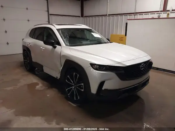 7MMVABEMXPN139186 2023 MAZDA CX-50 - Image 1