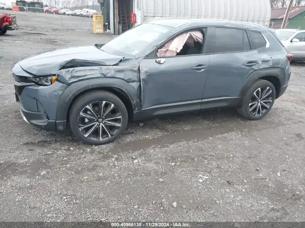 7MMVABEY0SN312371 2025 MAZDA CX-50 - Image 2