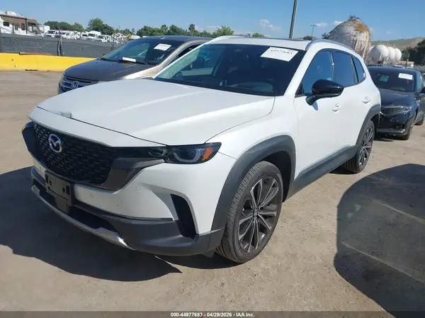 7MMVABEY1SN302903 2025 MAZDA CX-50 - Image 2