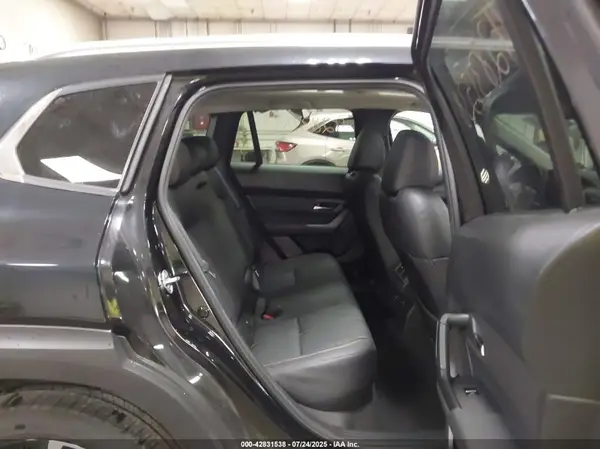 7MMVABEY1SN339496 2025 MAZDA CX-50 - Image 8
