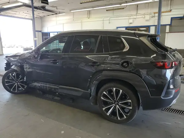 7MMVABEY4PN115744 2023 MAZDA CX-50 - Image 2