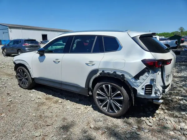 7MMVABEY4PN117963 2023 MAZDA CX-50 - Image 2