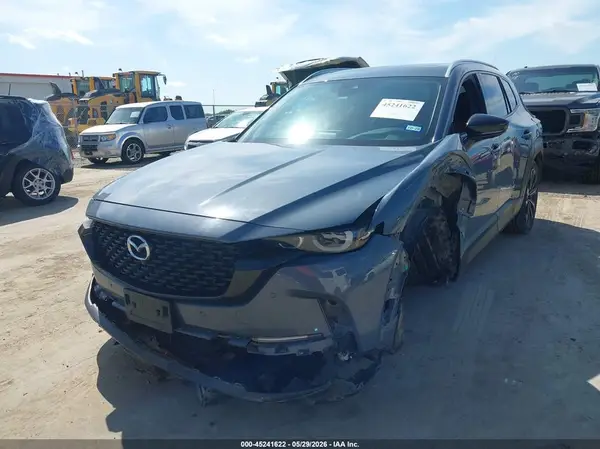 7MMVABEY4PN137307 2023 MAZDA CX-50 - Image 2