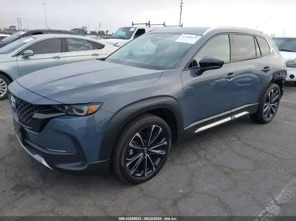 7MMVABEY4SN323289 2025 MAZDA CX-50 - Image 2