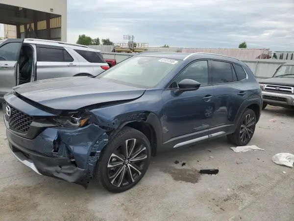7MMVABEY6SN358299 2025 MAZDA CX-50 - Image 1