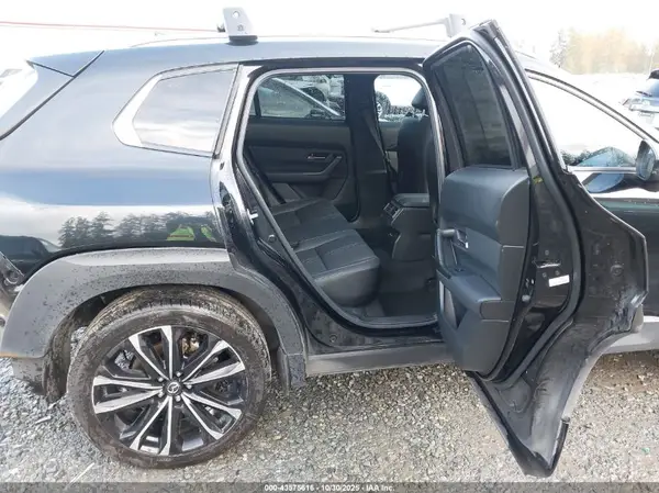 7MMVABEY7PN115401 2023 MAZDA CX-50 - Image 8
