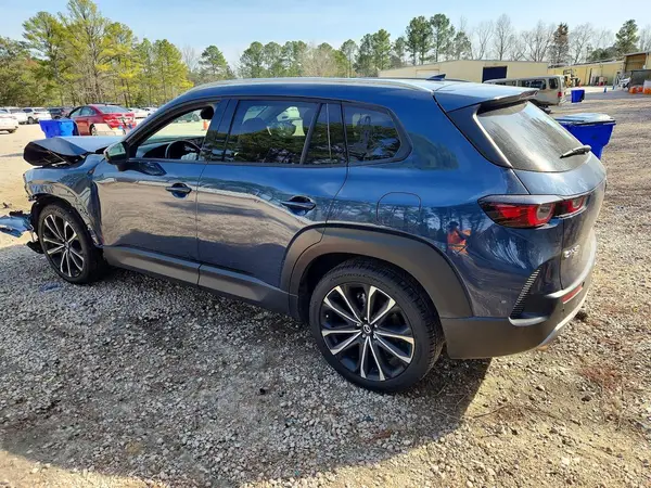 7MMVABEY7PN128911 2023 MAZDA CX-50 - Image 2