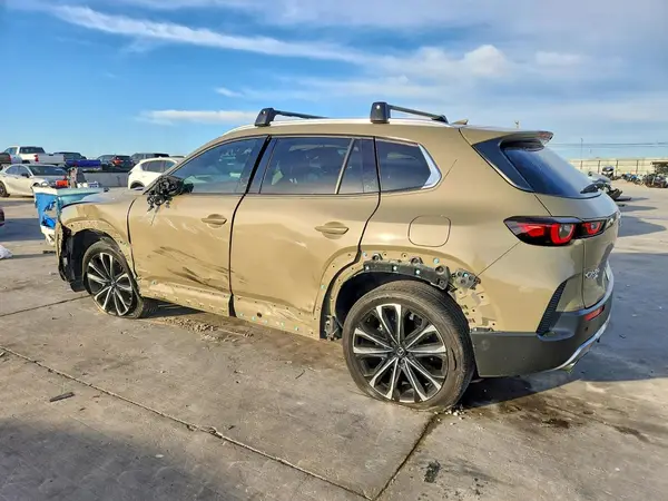 7MMVABEY7RN243821 2024 MAZDA CX-50 - Image 2