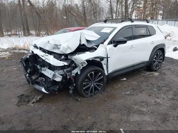 7MMVABEY8RN201934 2024 MAZDA CX-50 - Image 2